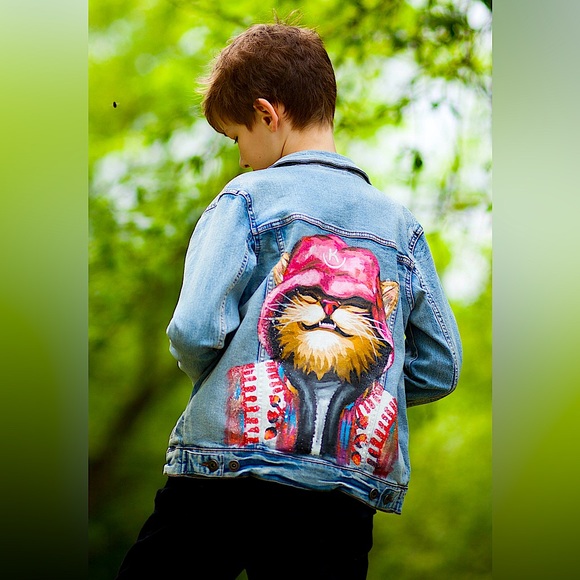 Hand painted Custom denim jacket Cat in hat - Picture 1 of 5